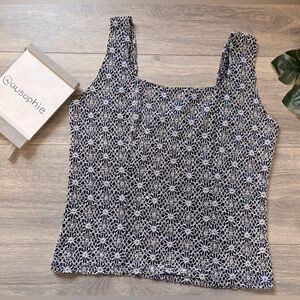 Nicola vintage crochet mesh floral patterned tank top. Size L